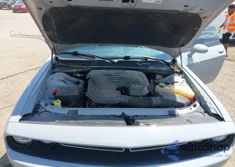 2021 Dodge Challenger Sxt z USA, uszkodzony, nr VIN 2C3CDZAG9MH538638